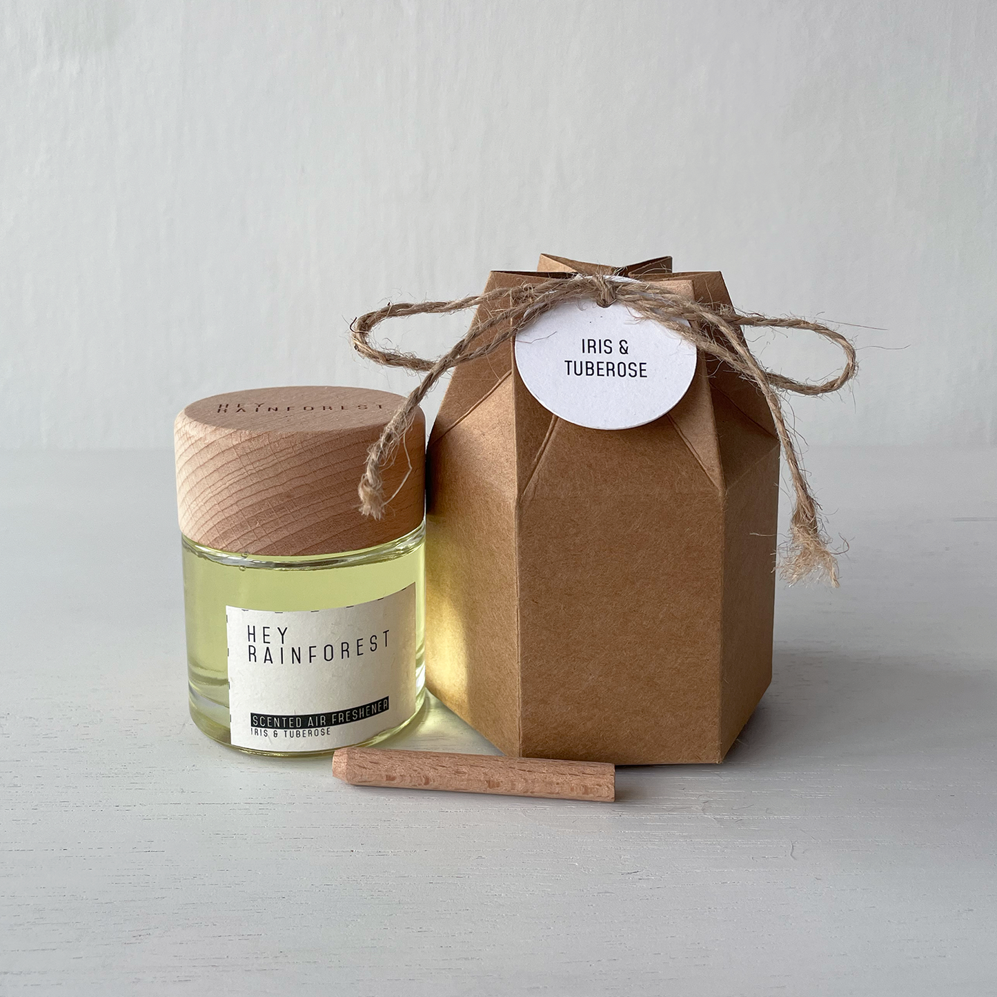 Wood Diffuser: Iris & Tuberose