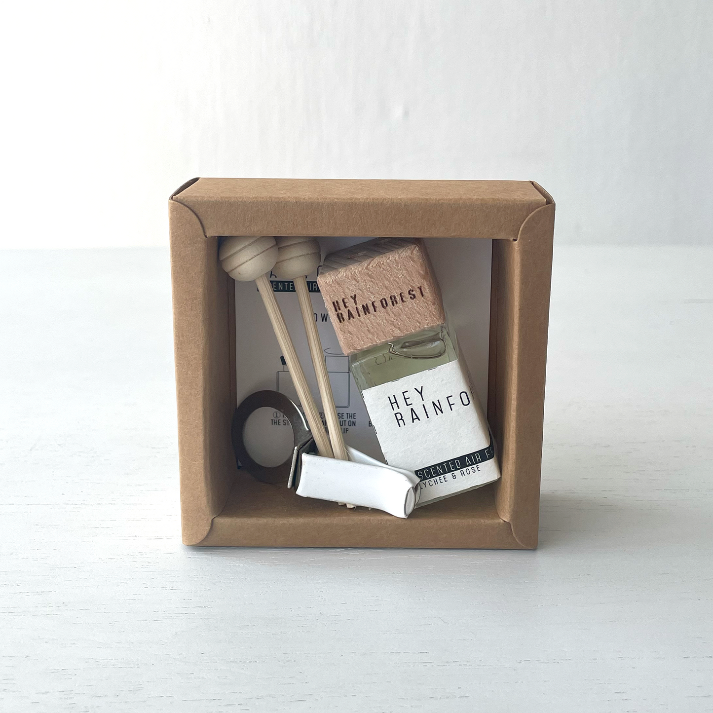 Wood Diffuser: Lychee & Rose