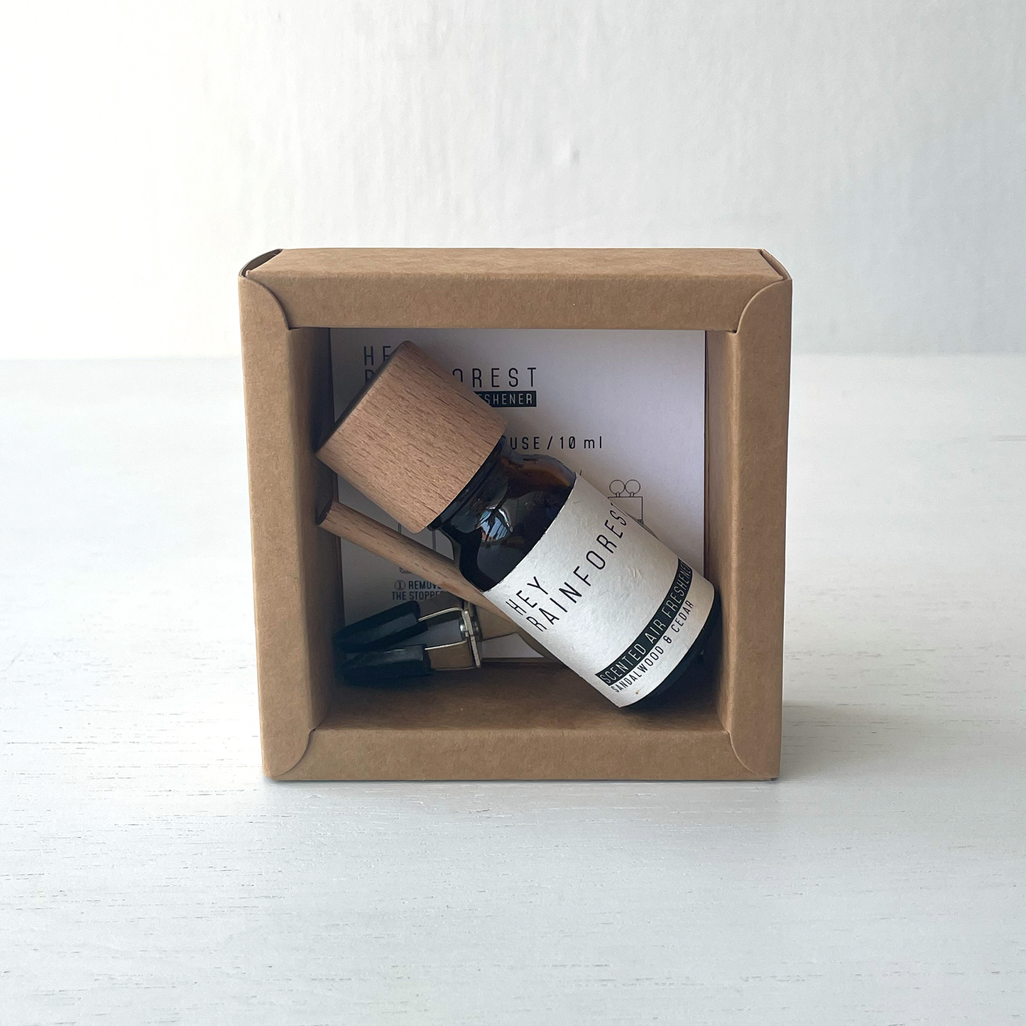 Wood Diffuser: Sandalwood & Cedar