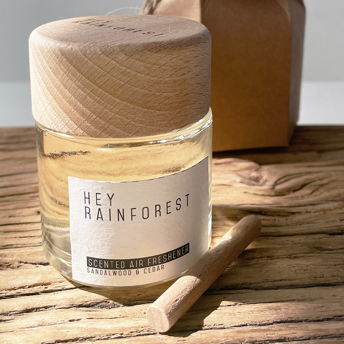 Wood Diffuser: Sandalwood & Cedar
